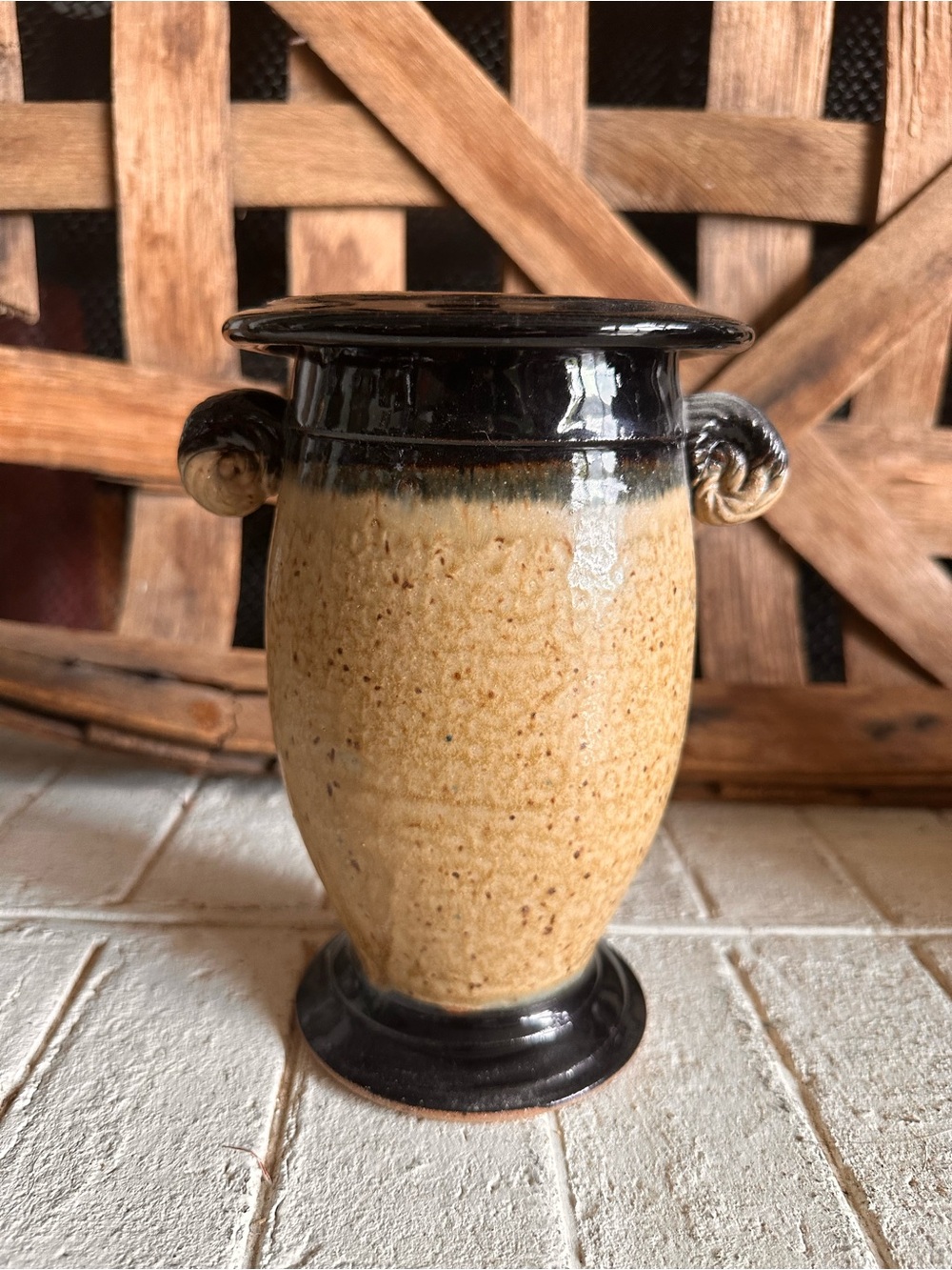 ADRIENNE DELLINGER handmade pottery vase (50)